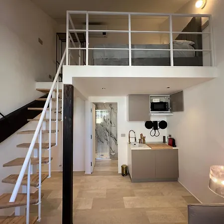 公寓 Daeiouz Residences Ii 米兰