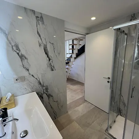 Apartment Daeiouz Residences Ii Milan